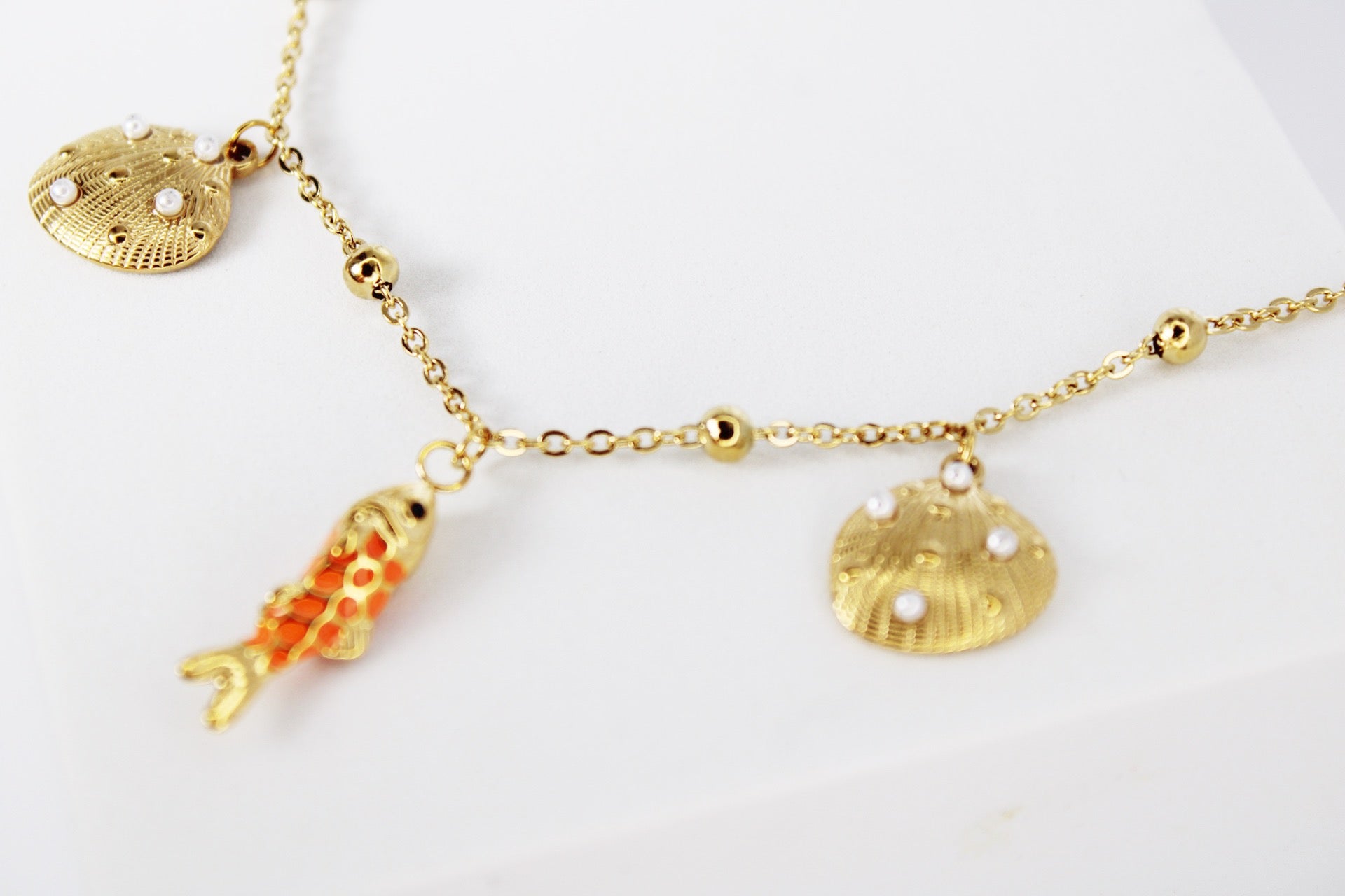 Collier Poisson