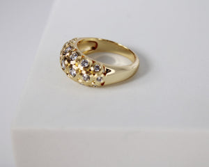 Bague en cercle de zircon